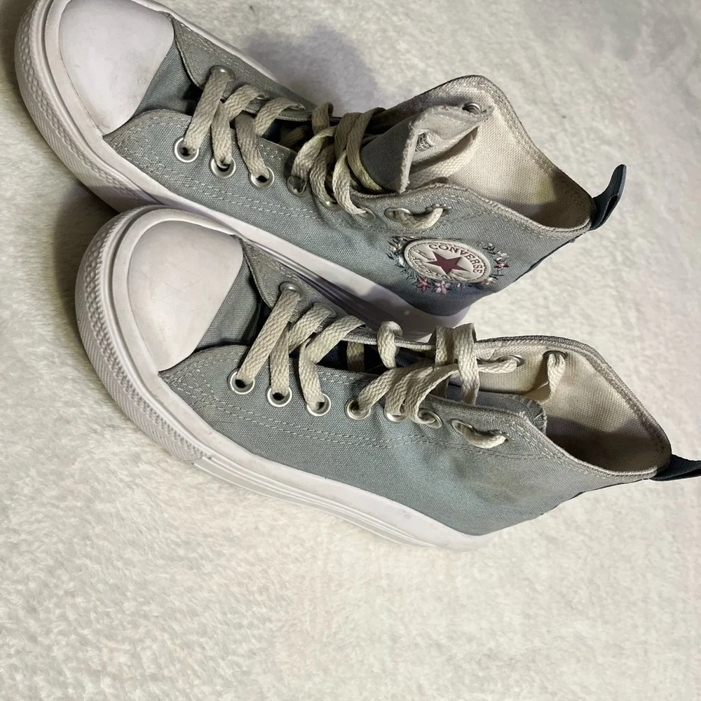 Converse high top